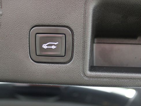 Used 2019 GMC Terrain SLE w/ Driver Convenience Package FWD image 21