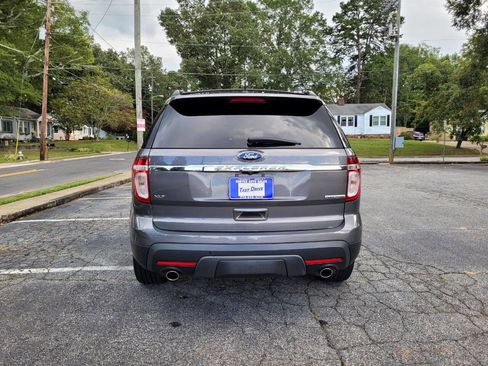Used 2013 Ford Explorer XLT image 18