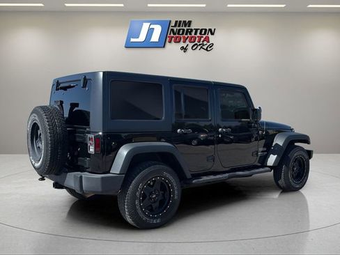 Used 2018 Jeep Wrangler Unlimited Sport S AWD/4WD image 5