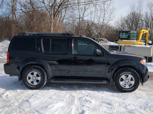 Used 2007 Nissan Pathfinder SE w/ SE Premium Pkg image 15