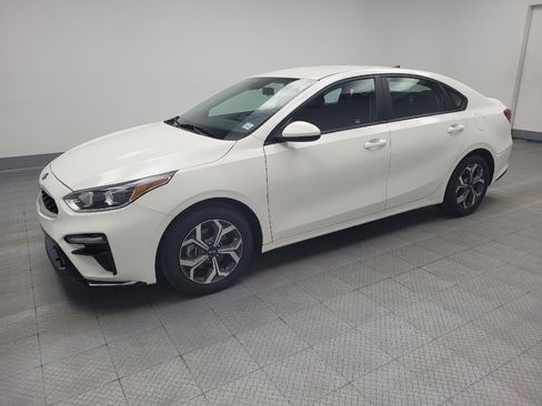 Used 2021 Kia Forte LXS image 2