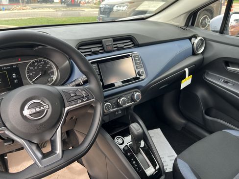 New 2025 Nissan Versa SV w/ Trunk Package image 16