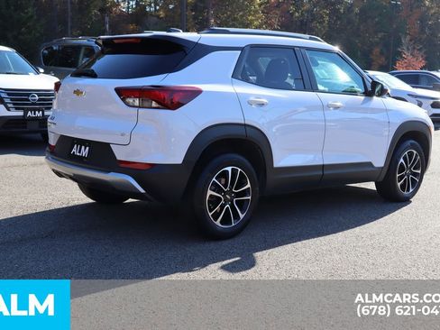 Used 2025 Chevrolet TrailBlazer LT image 6