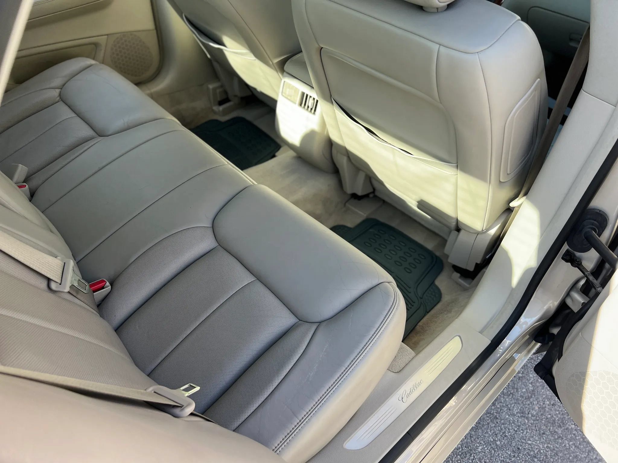 Used 2007 Cadillac DTS Luxury I FWD image 22