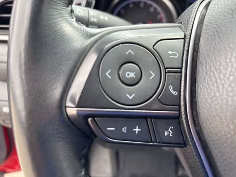 Used 2023 Toyota Camry SE image 12