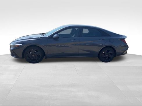 Used 2026 Hyundai Elantra Sport FWD image 28