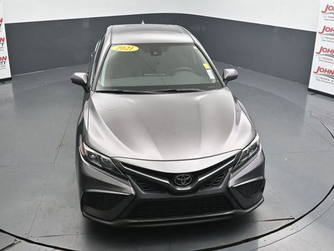 Used 2021 Toyota Camry SE FWD image 26
