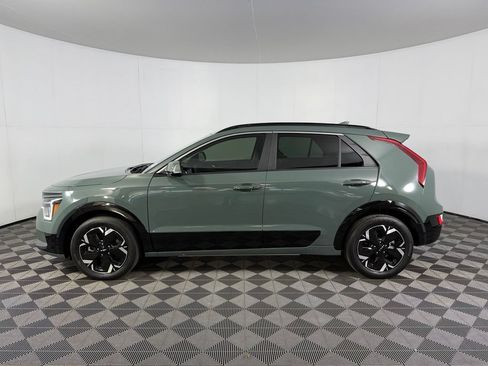 Used 2024 Kia Niro Wind FWD image 11