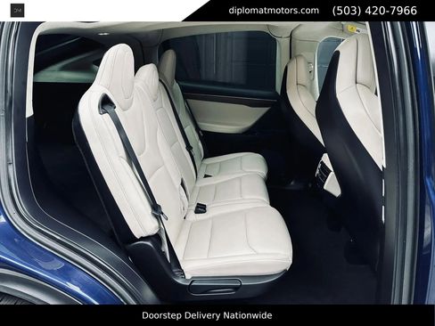 Used 2018 Tesla Model X 75D AWD/4WD image 13
