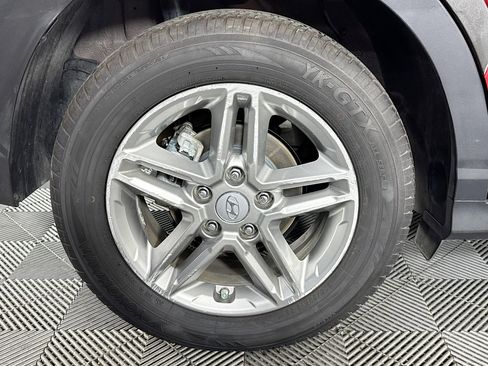 Used 2021 Hyundai Kona SE image 31