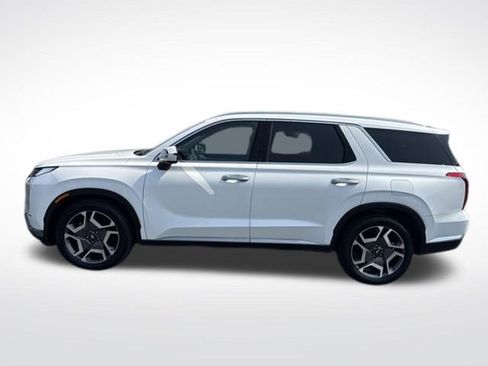 Used 2023 Hyundai Palisade Limited AWD/4WD image 2