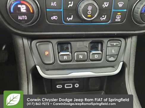 Used 2018 GMC Terrain SLT w/ Preferred Package image 28