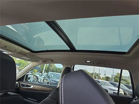 New 2026 Volkswagen Atlas SE image 24