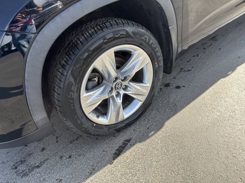 Used 2018 Toyota Highlander Limited image 15