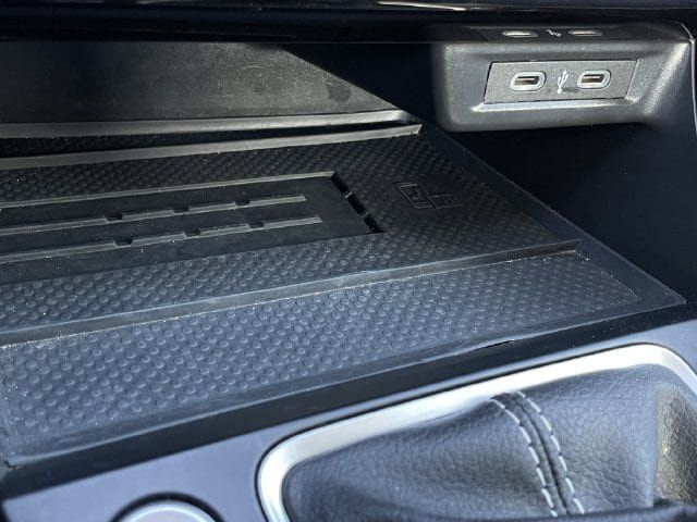 Used 2025 Volkswagen Jetta SE FWD image 20