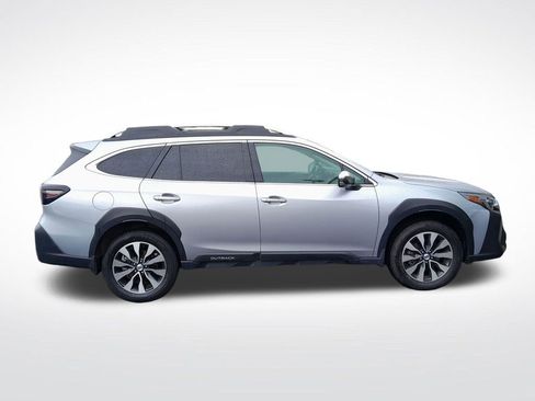 Used 2024 Subaru Outback Touring XT w/ Popular Package #2 AWD/4WD image 9