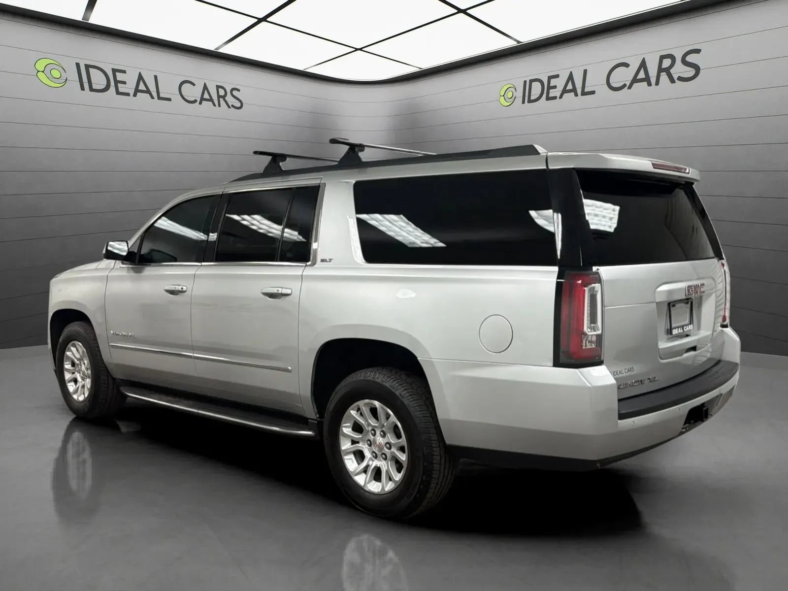 Used 2018 GMC Yukon XL SLT w/ HD Trailering Package AWD/4WD image 7