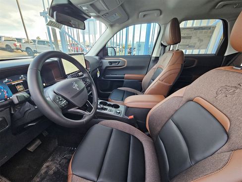 New 2025 Ford Bronco Sport Outer Banks w/ Outer Banks Tech Package+ image 11