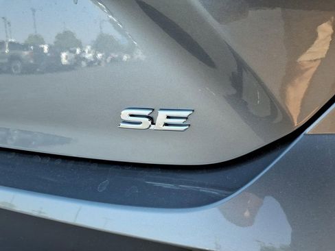 New 2026 Toyota Camry SE FWD image 5