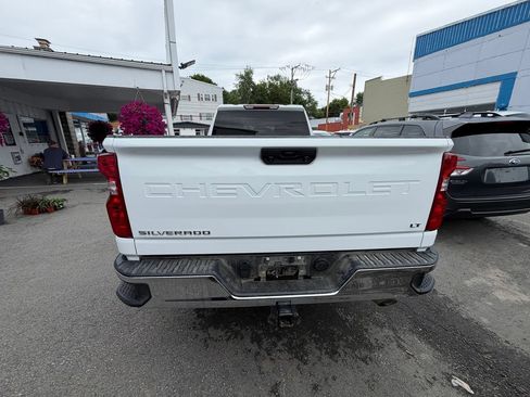 Used 2025 Chevrolet Silverado 2500 LT w/ Convenience Package AWD/4WD image 4