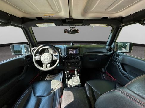 Used 2018 Jeep Wrangler Unlimited Rubicon image 24