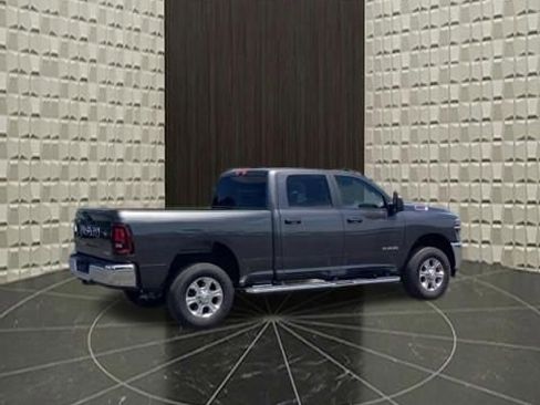 Certified 2025 RAM 2500 Big Horn AWD/4WD image 4