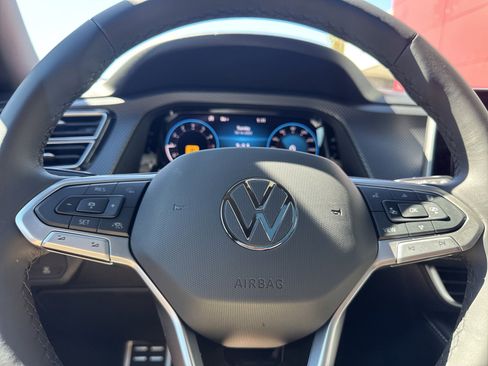 New 2026 Volkswagen Atlas Cross Sport SEL R-Line AWD/4WD image 30
