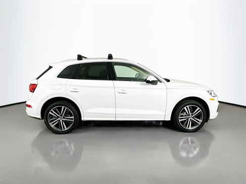 Used 2020 Audi Q5 e Premium Plus w/ Premium Plus Package image 8