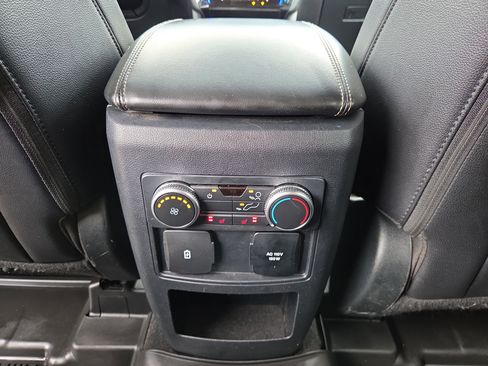 Used 2021 Ford Explorer Limited w/ Equipment Group 301A AWD/4WD image 13
