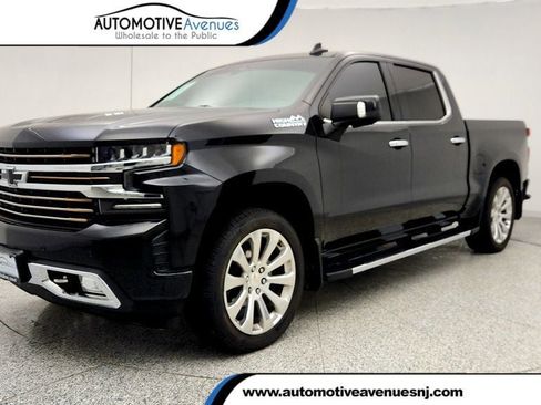 Used 2021 Chevrolet Silverado 1500 High Country w/ Technology Package AWD/4WD image 1