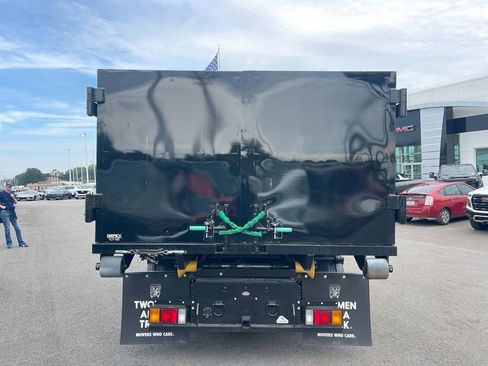 Used 2024 Chevrolet Low Cab Forward image 4