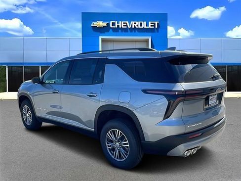 New 2026 Chevrolet Traverse LT w/ LPO, Floor Liner Package image 5