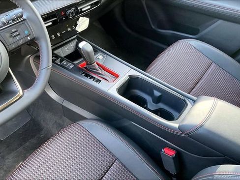 New 2026 Nissan Kicks SR image 6