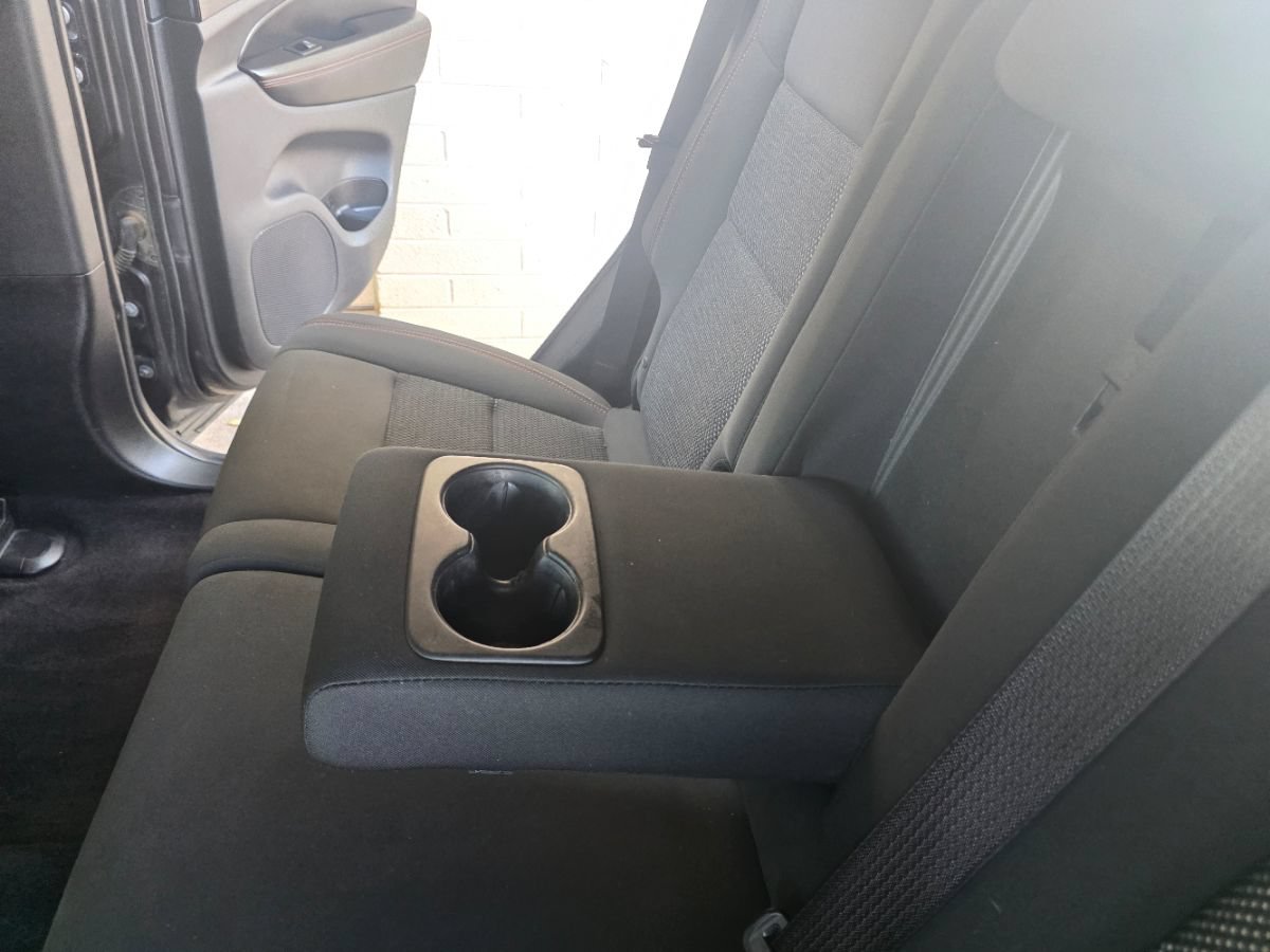 Used 2017 Jeep Grand Cherokee Laredo AWD/4WD image 36