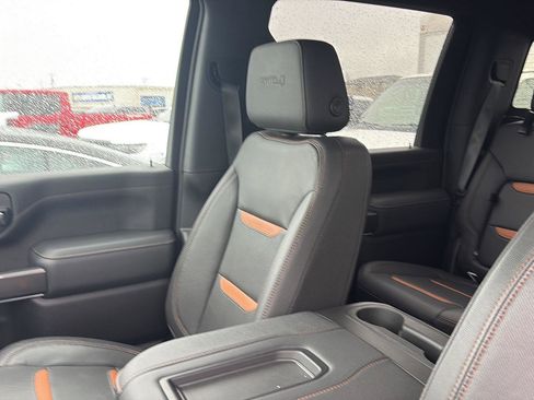 Used 2022 GMC Sierra 2500 AT4 w/ AT4 Premium Plus Package image 17