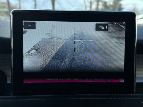 Certified 2022 Lincoln Corsair Standard w/ Equipment Group 101A image 40