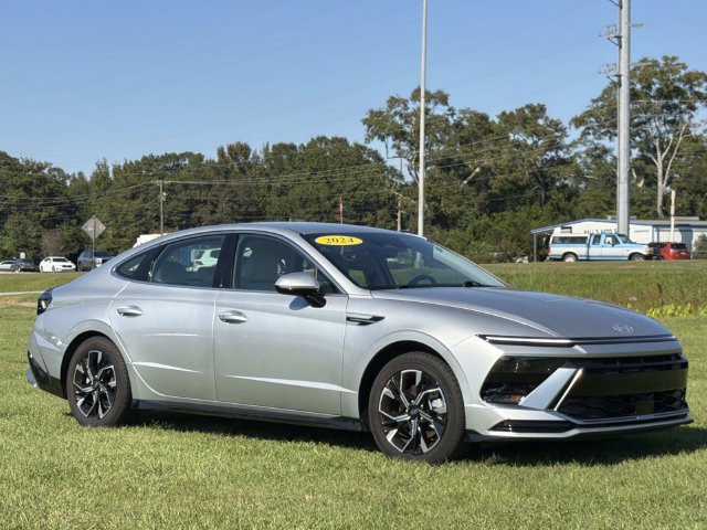 Used 2024 Hyundai Sonata SEL FWD image 14