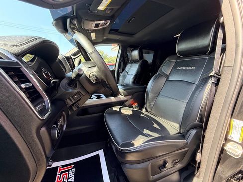 Used 2024 RAM 2500 Laramie w/ Night Edition image 21