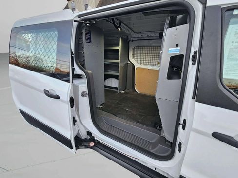 Used 2020 Ford Transit Connect XL image 11