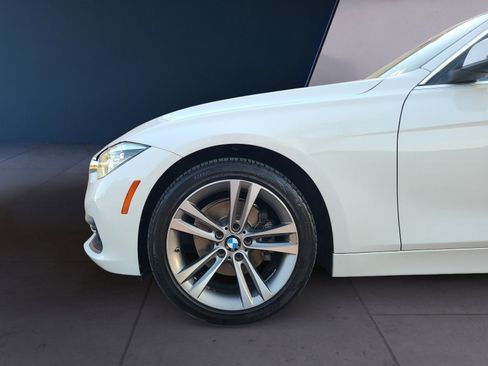 Used 2018 BMW 330i xDrive Sedan image 9