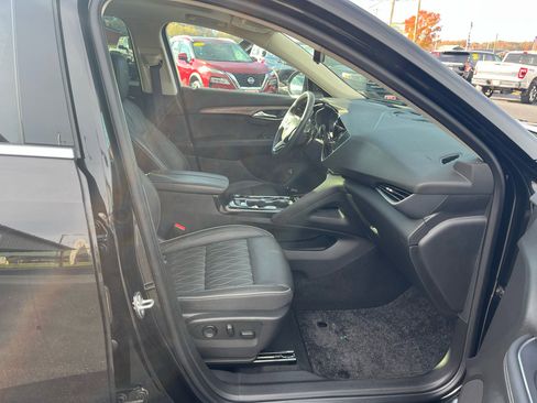 Used 2021 Buick Envision Avenir w/ Technology Package II image 30