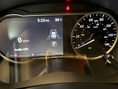Used 2025 Nissan Versa SV w/ Trunk Package FWD image 19