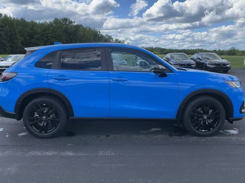New 2026 Honda HR-V Sport image 9