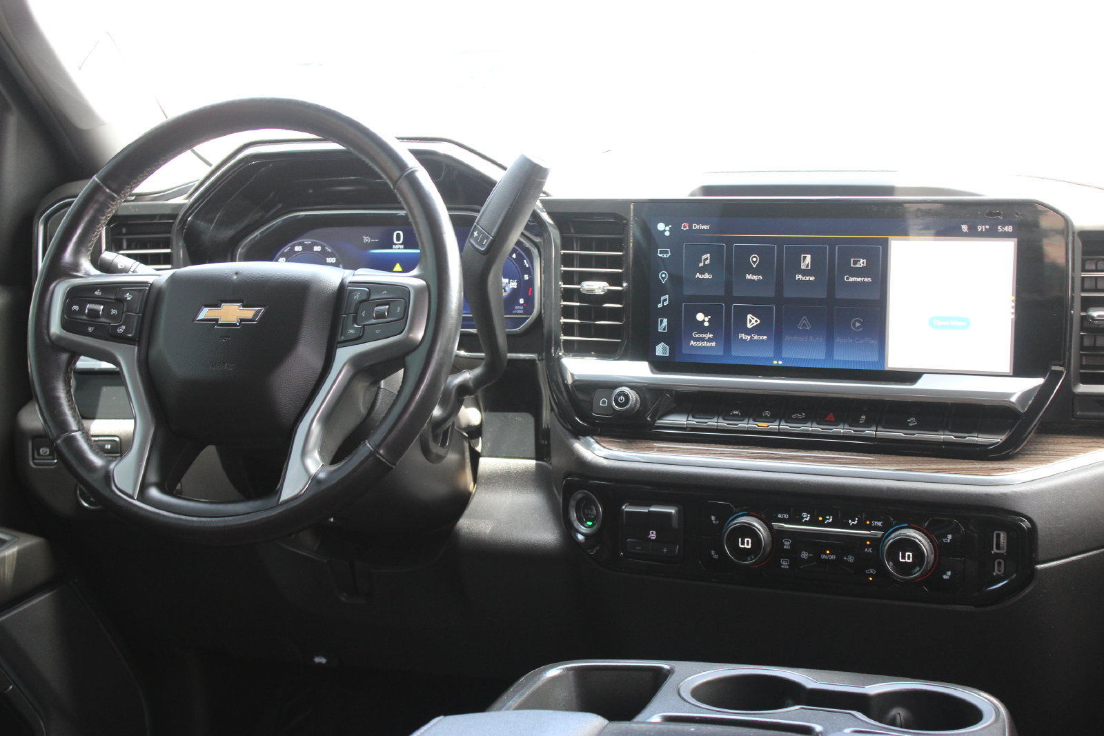 Used 2022 Chevrolet Silverado 1500 LT w/ Z71 Off-Road Package AWD/4WD image 28