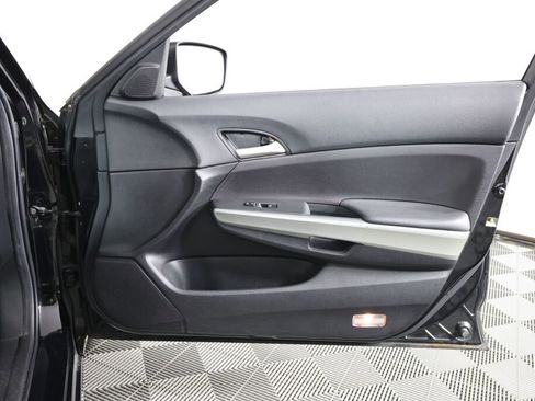 Used 2010 Honda Accord EX image 25