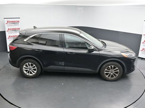 Used 2021 Ford Escape SE image 17