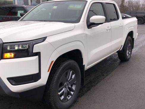 New 2026 Nissan Frontier SV w/ SV Convenience Package image 4