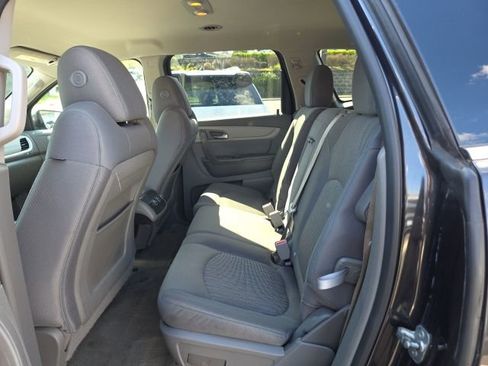 Used 2017 Chevrolet Traverse LT AWD/4WD image 26