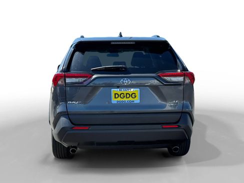 Used 2025 Toyota RAV4 LE AWD/4WD image 4