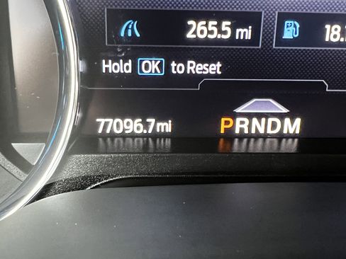 Used 2021 Ford Expedition Limited image 21